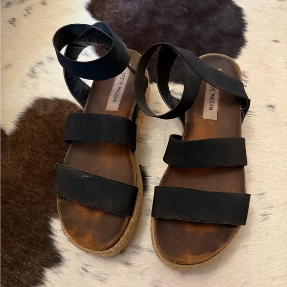 Steve Madden Black Strappy Sandals - Picture 1 of 2